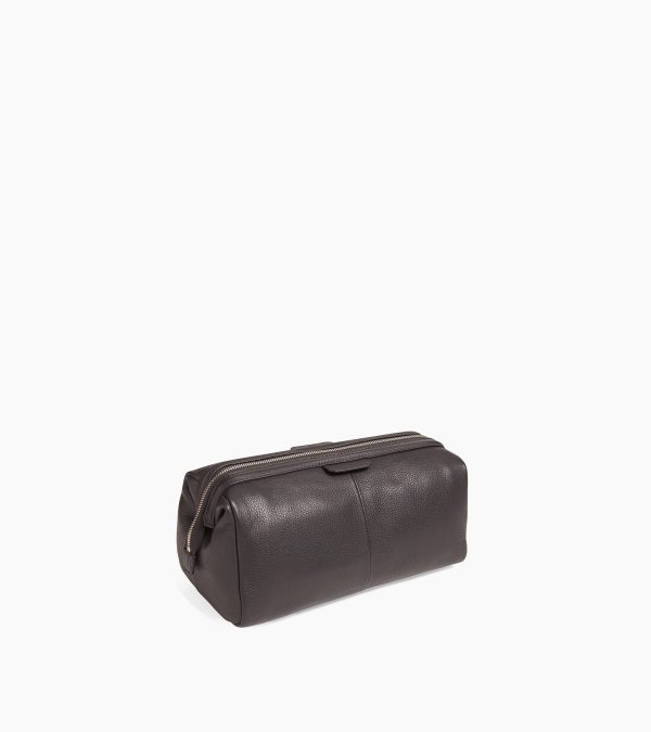 Charles toiletry bag in grained leather - Image 2