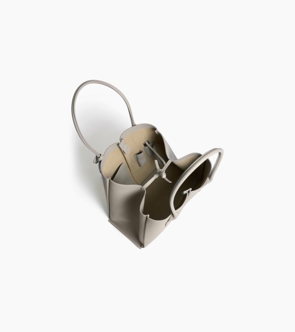 Elena large tote bag in grained leather - Image 4