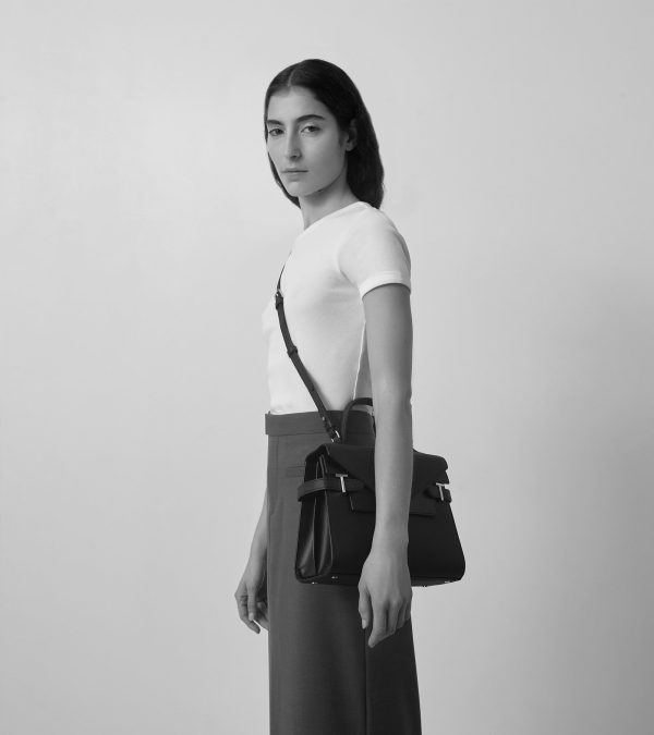Emilie medium handbag with double flap in T-signature leather - Image 5