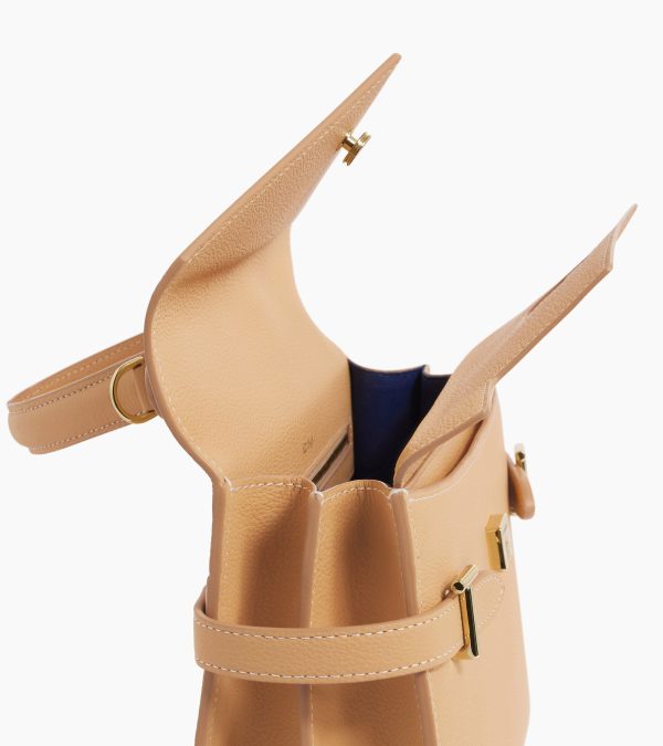 Emilie medium handbag with double flap in grained leather - Image 4