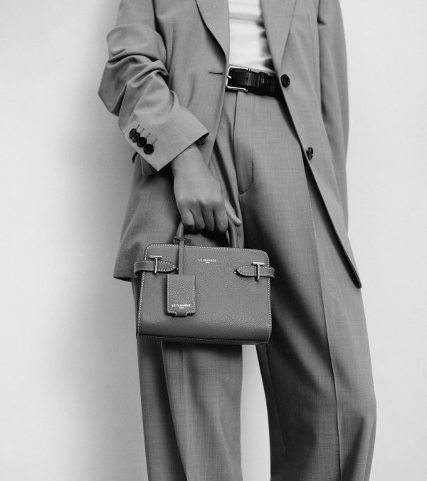 Emilie mini handbag in grained leather - Image 4
