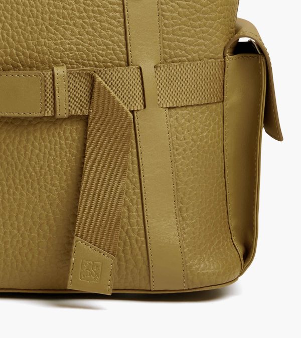 Noah backpack with flap in buffalo grain leather and smooth leather - Image 2